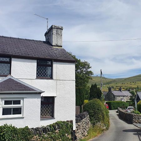 Green Cottage - Snowdonia Llanllechid Kültér fotó