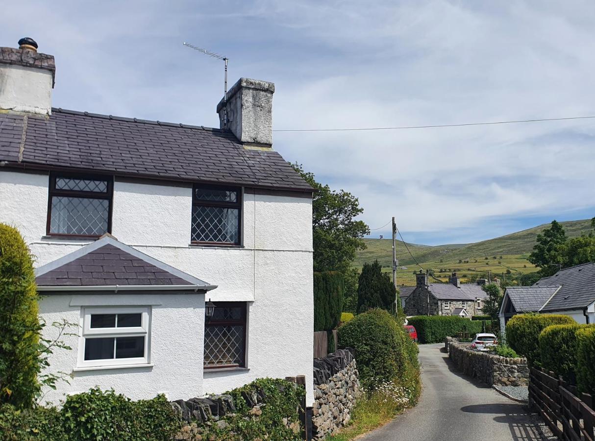 Green Cottage - Snowdonia Llanllechid Kültér fotó