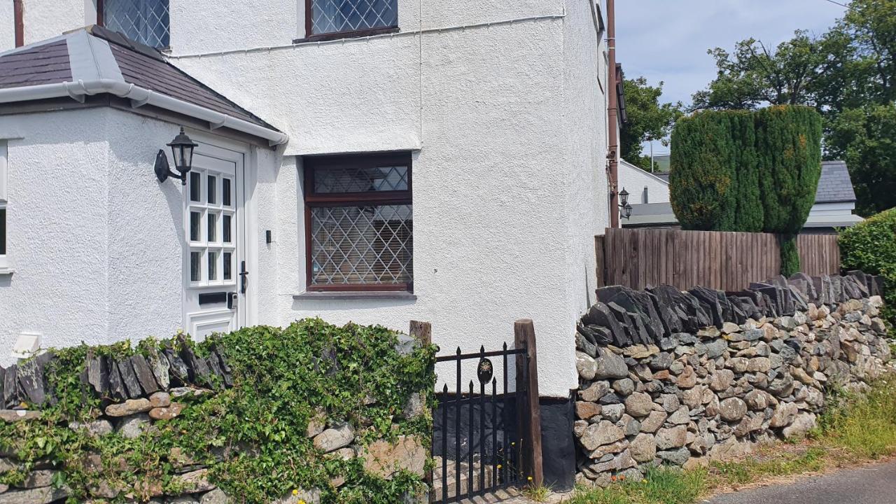 Green Cottage - Snowdonia Llanllechid Kültér fotó